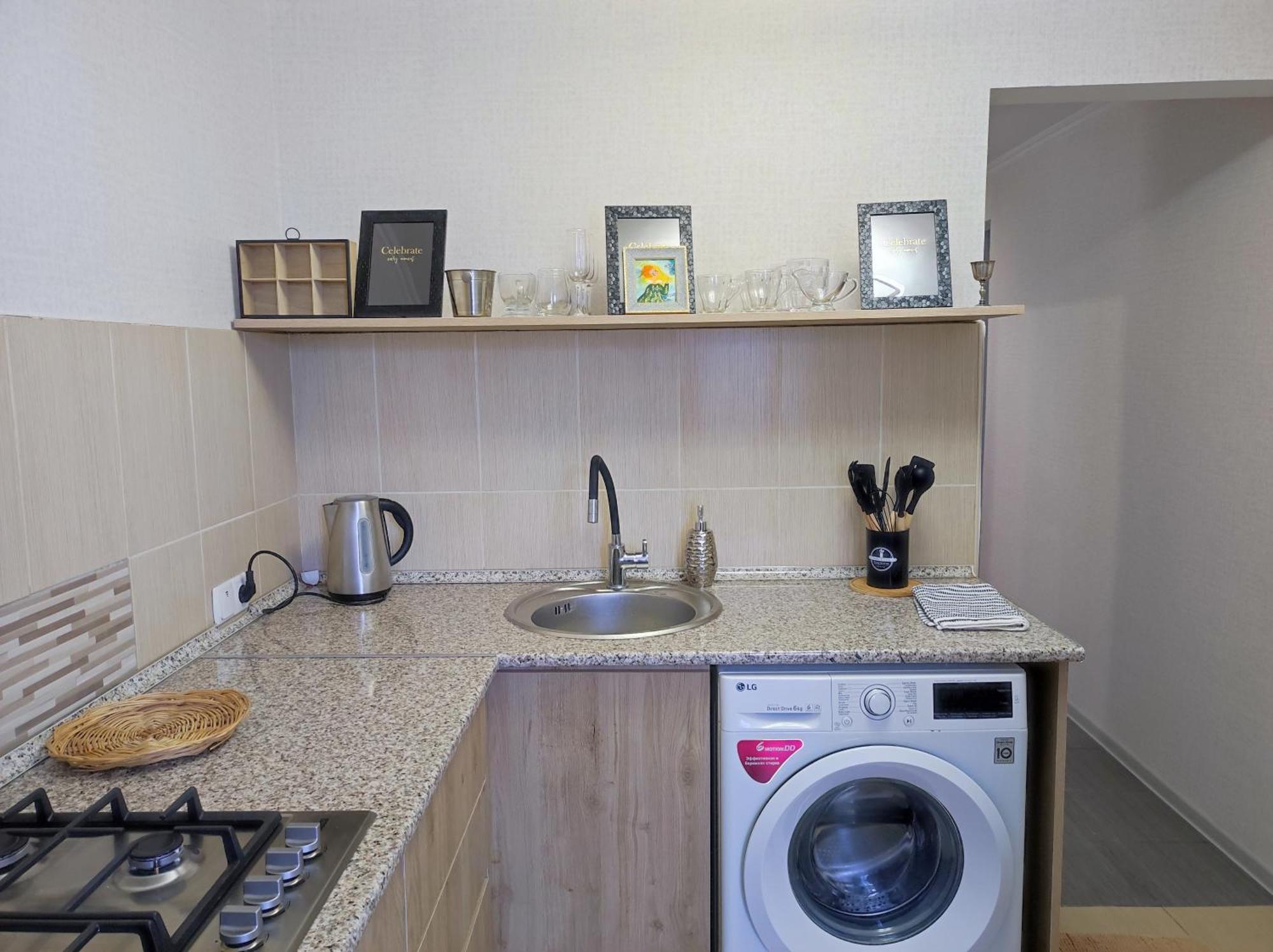 Friendly Guest House Kʼutʼaisi Quarto foto